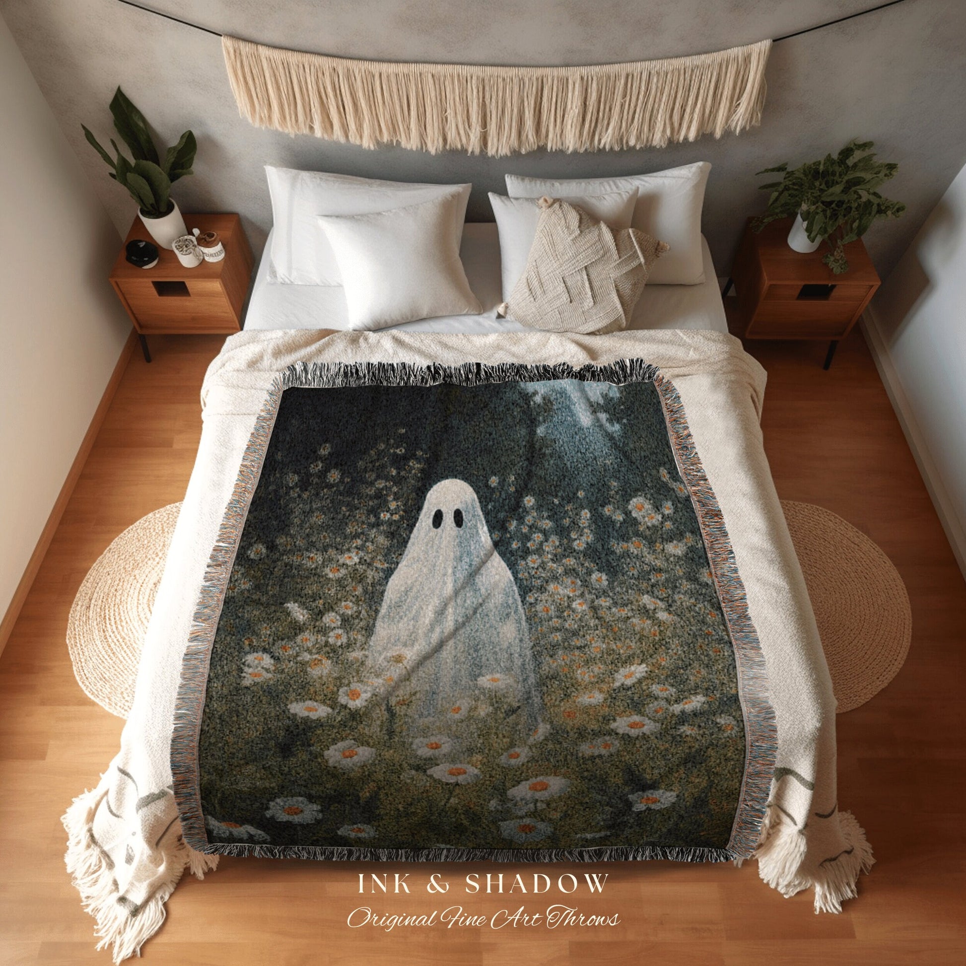 Sheet Ghost Wall Art Halloween Blanket Woven | Fall Aesthetic Vintage Ghost Art Woven Tapestry Halloween Decor Dark Academia Ghost Blanket