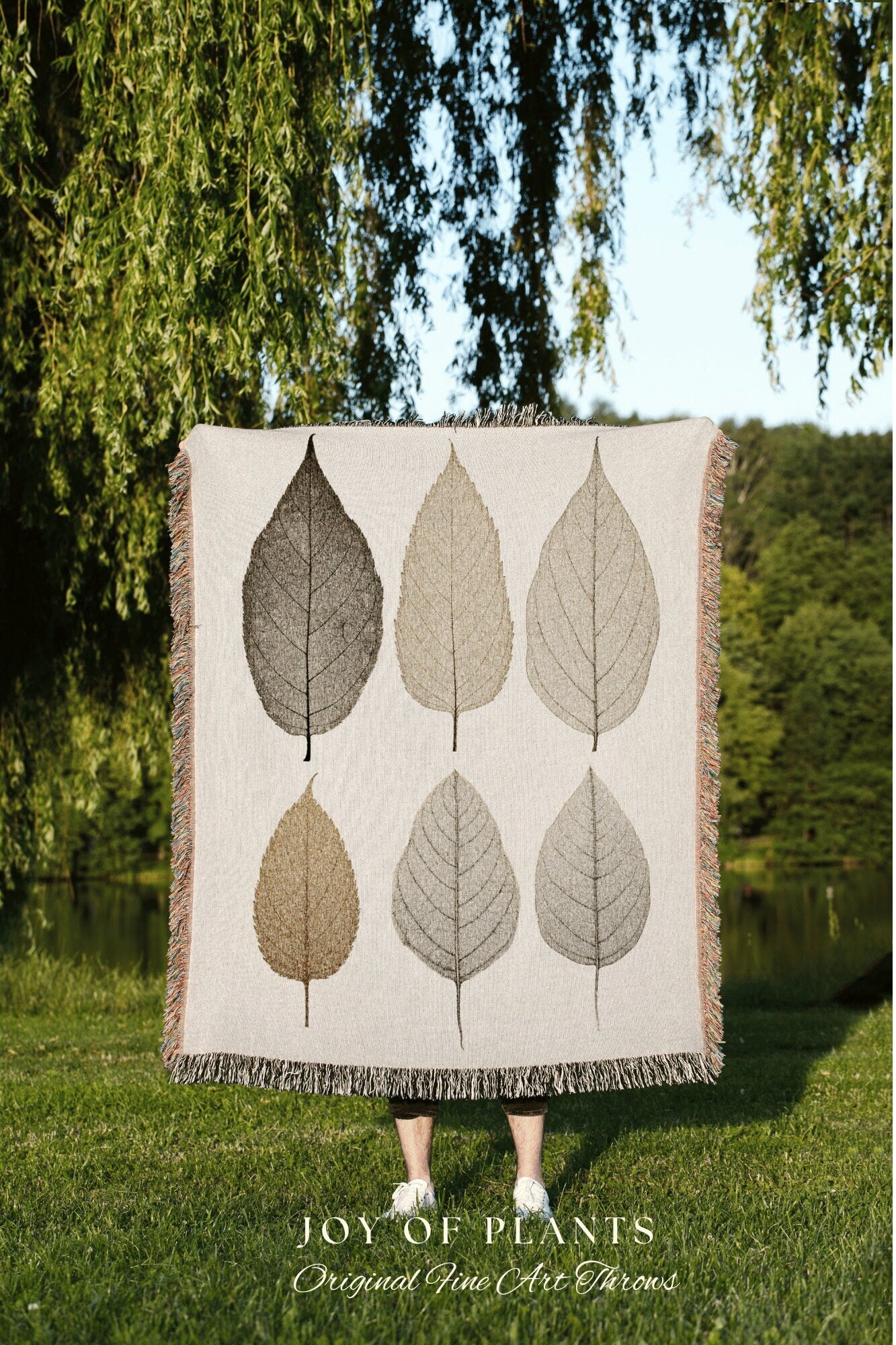 Fall Leaves Minimalist Tapestry Blanket Autumn Aesthetic Wall Tapestry Woven Art Housewarming Gift | Botanical Blanket Modern Home Decor |