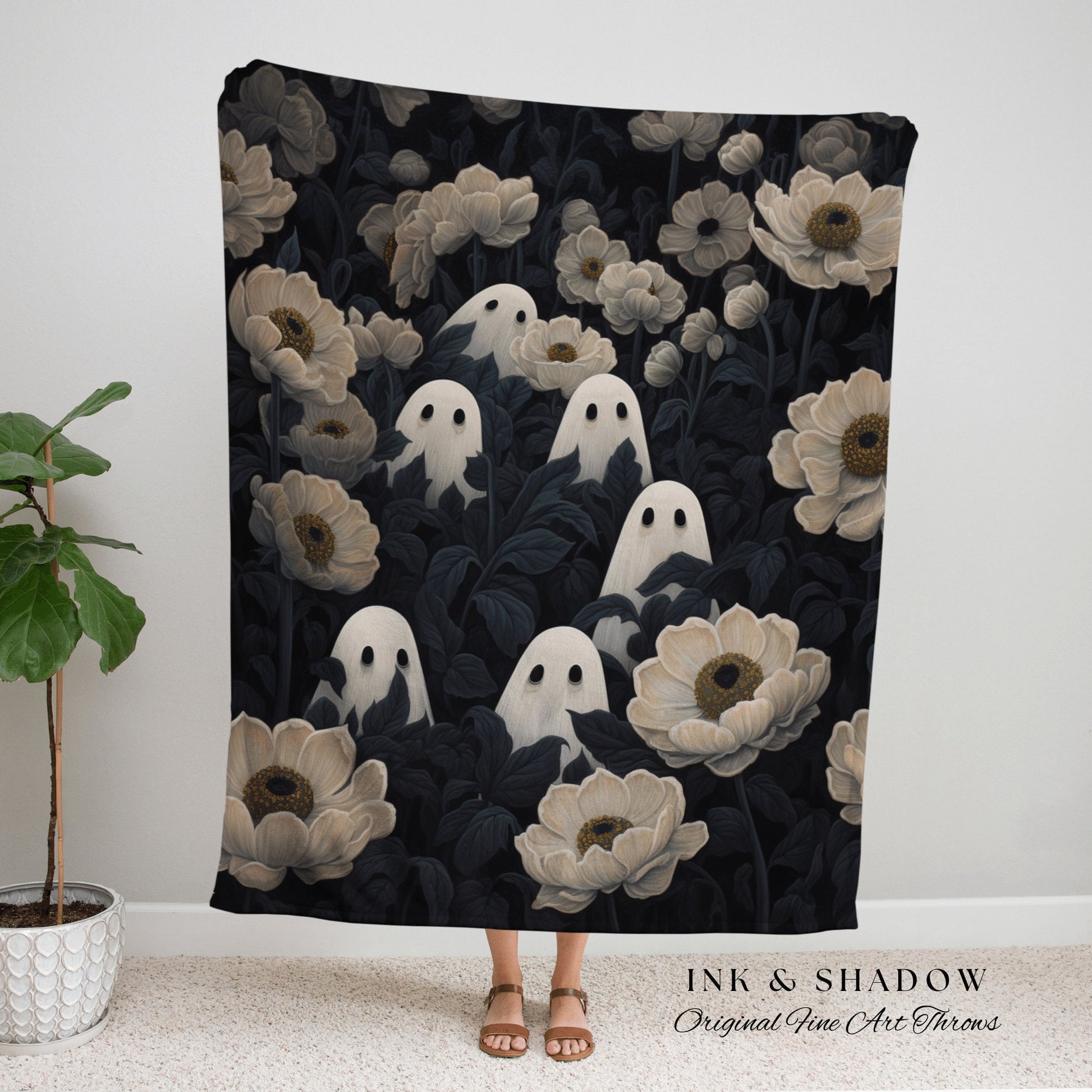 Gothic Floral Ghost Tapestry Spooky Room Decor Vintage Ghost Funny Tapestry Spooky Halloween Vintage Ghost Art Woven Tapestry Halloween Art