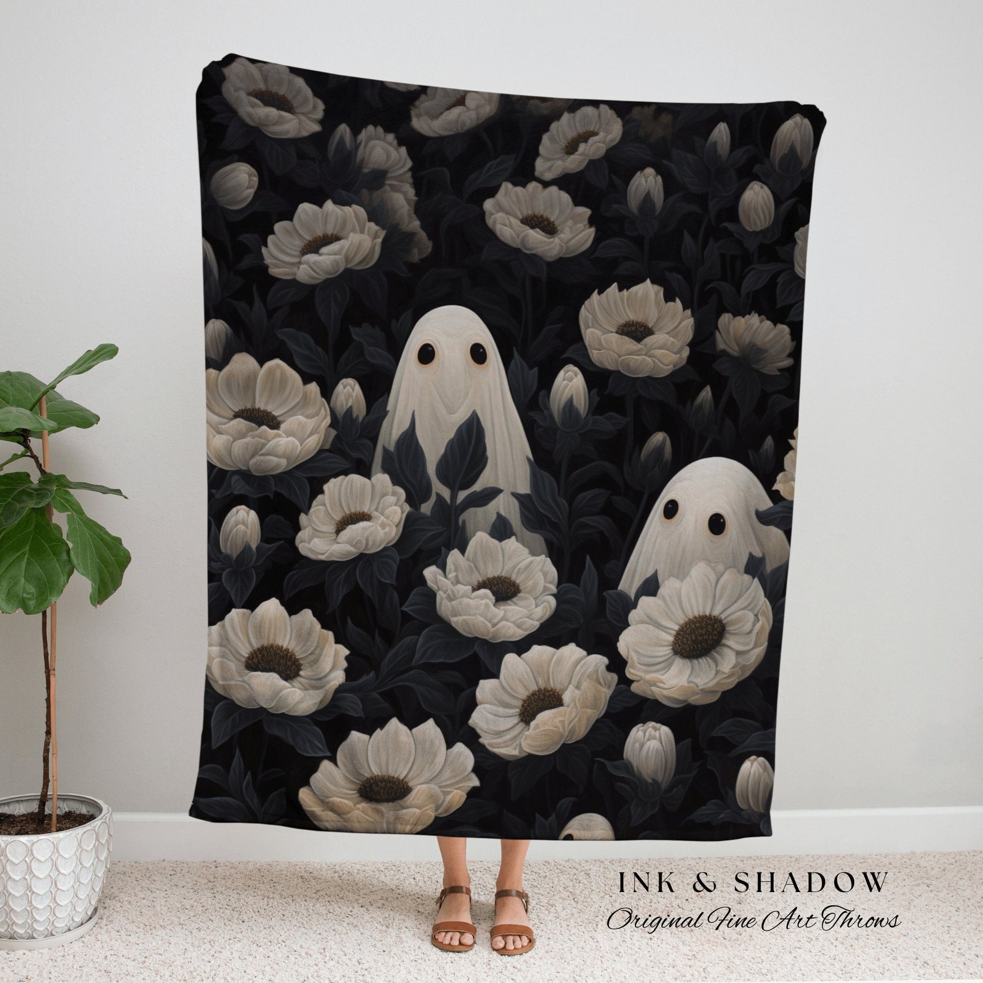 Spooky Cute Ghost Tapestry | Gothic Room Decor Vintage Ghost Funny Tapestry Spooky Halloween Vintage Ghost Art Woven Tapestry Whimsigoth Art