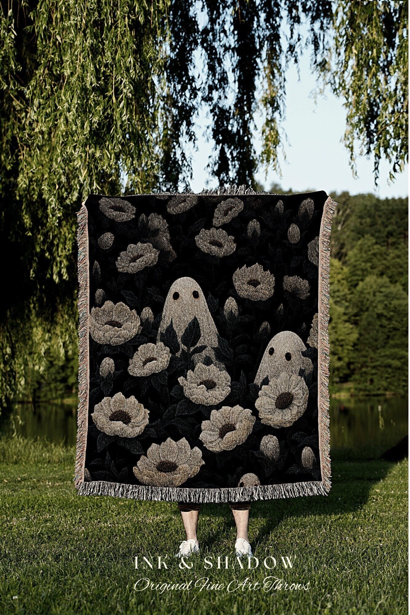 Spooky Cute Ghost Tapestry | Gothic Room Decor Vintage Ghost Funny Tapestry Spooky Halloween Vintage Ghost Art Woven Tapestry Whimsigoth Art