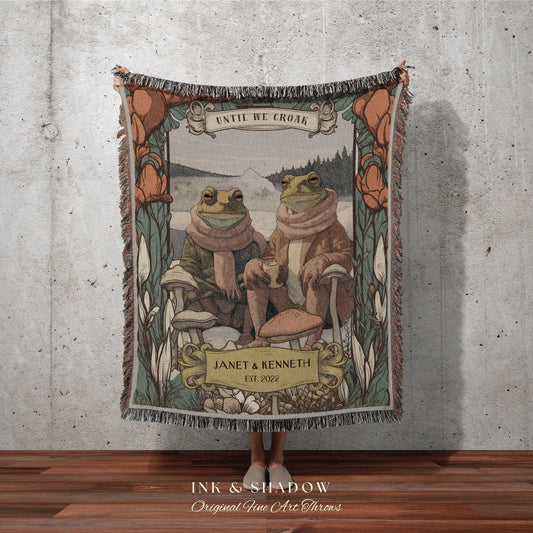 Frog Couple Blanket Cottagecore Wedding Gift Funny Tapestry Woven Throw Vintage Frog and Toad Blanket Goblincore Tapestry Anniversary Gift