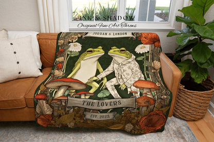 Retro Frog Blanket Personalized | Anniversary Gift Tapestry Woven Throw Vintage Frog & Toad Goblincore Blanket Wedding Gift Cottagecore Gift