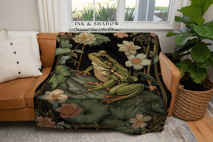 Elegant Floral Frog Blanket Woven | Ethereal Bedroom Morris Inspired Forest Aesthetic Fairy Grunge Goblincore Bedroom Tapestry Woodland Toad