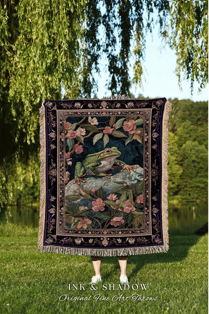 Victorian Aesthetic Tree Frog Tapestry | Ethereal Bedroom Morris Inspired Forest Aesthetic Fairy Grunge Goblincore Blanket Woodland Toad |