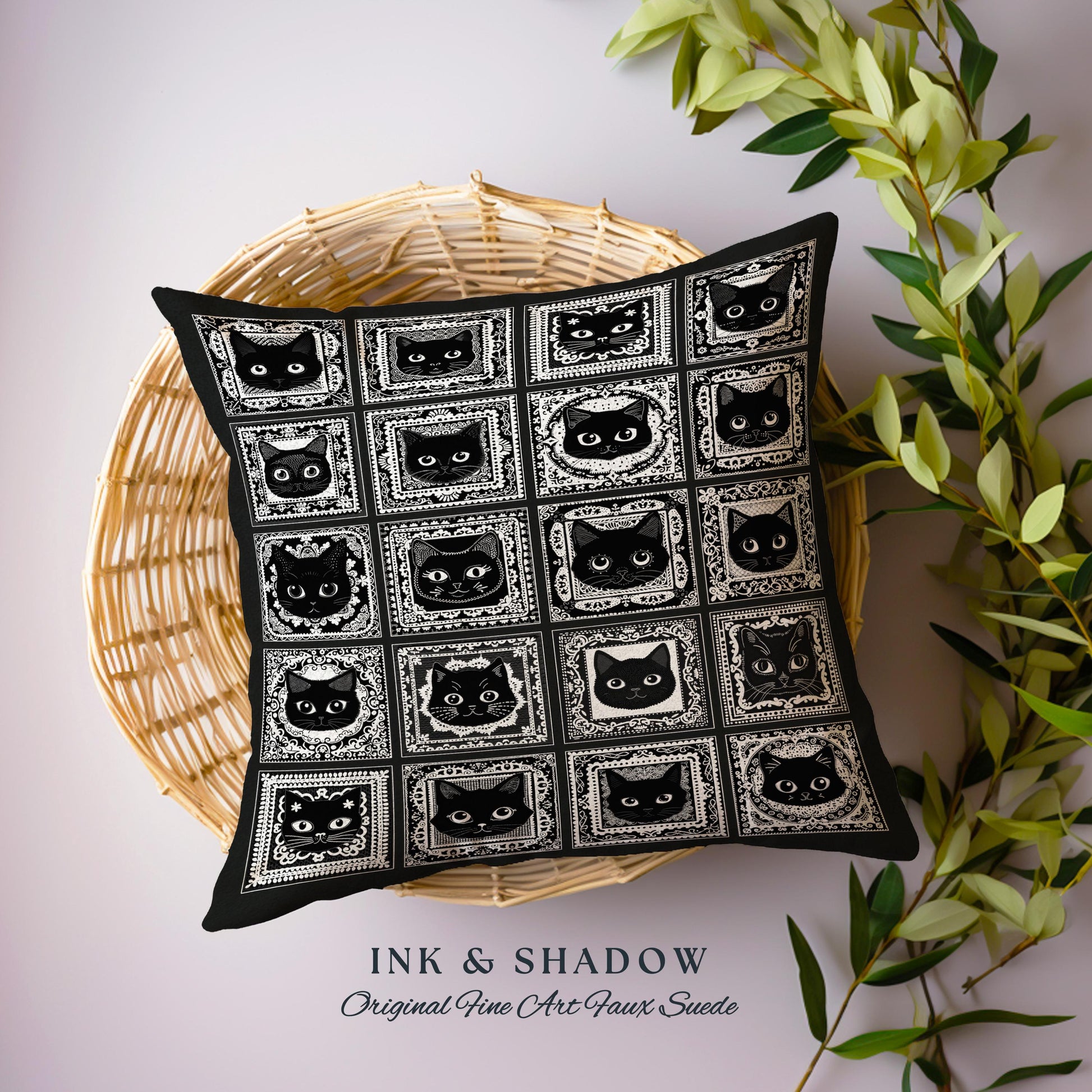 Black Cats Woven Pillow Cute Cozy Gothic Decor Dark Cottagecore Tapestry Pillow Witchy Bedroom Gift for Goth Cat Lover Fall Halloween Pillow