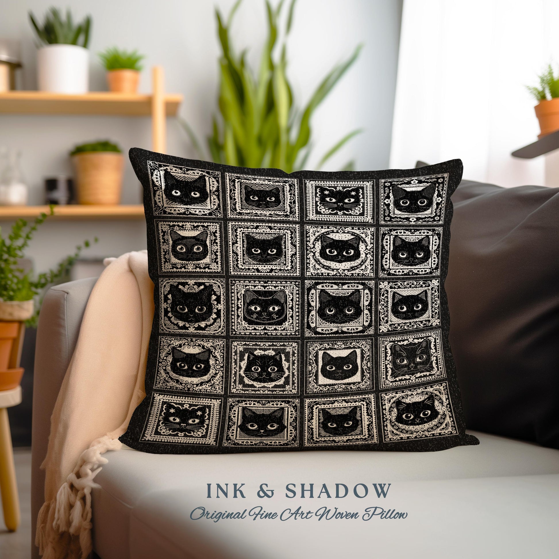 Black Cats Woven Pillow Cute Cozy Gothic Decor Dark Cottagecore Tapestry Pillow Witchy Bedroom Gift for Goth Cat Lover Fall Halloween Pillow