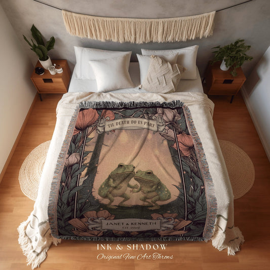 Celestial Frog Couple Blanket | Woodland Wedding Gift Funny Tapestry Woven Throw Vintage Frog & Toad Blanket Cottagecore Anniversary Blanket