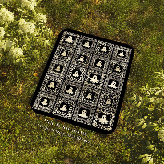 Ghost Blanket Cute Spooky Season Throw Retro Halloween Gothic Gift Blanket Spooky Creepy Cute Ghosts Picnic Blanket Fall Vibes Goth Gifts