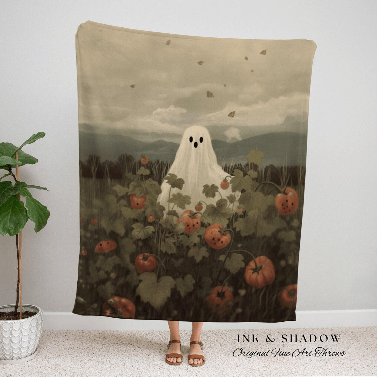 Cute Ghost Tapestry Vintage Blanket Ghost Spooky Tapestry | Halloween Vintage Ghost Art Woven Tapestry Halloween Decor Dark Academia Art |